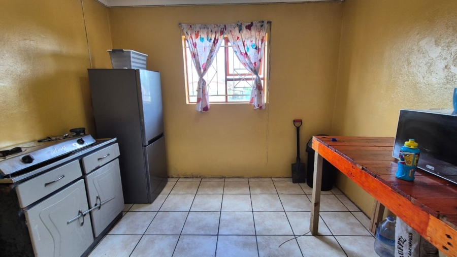 To Let 4 Bedroom Property for Rent in Queenstown Central Eastern Cape